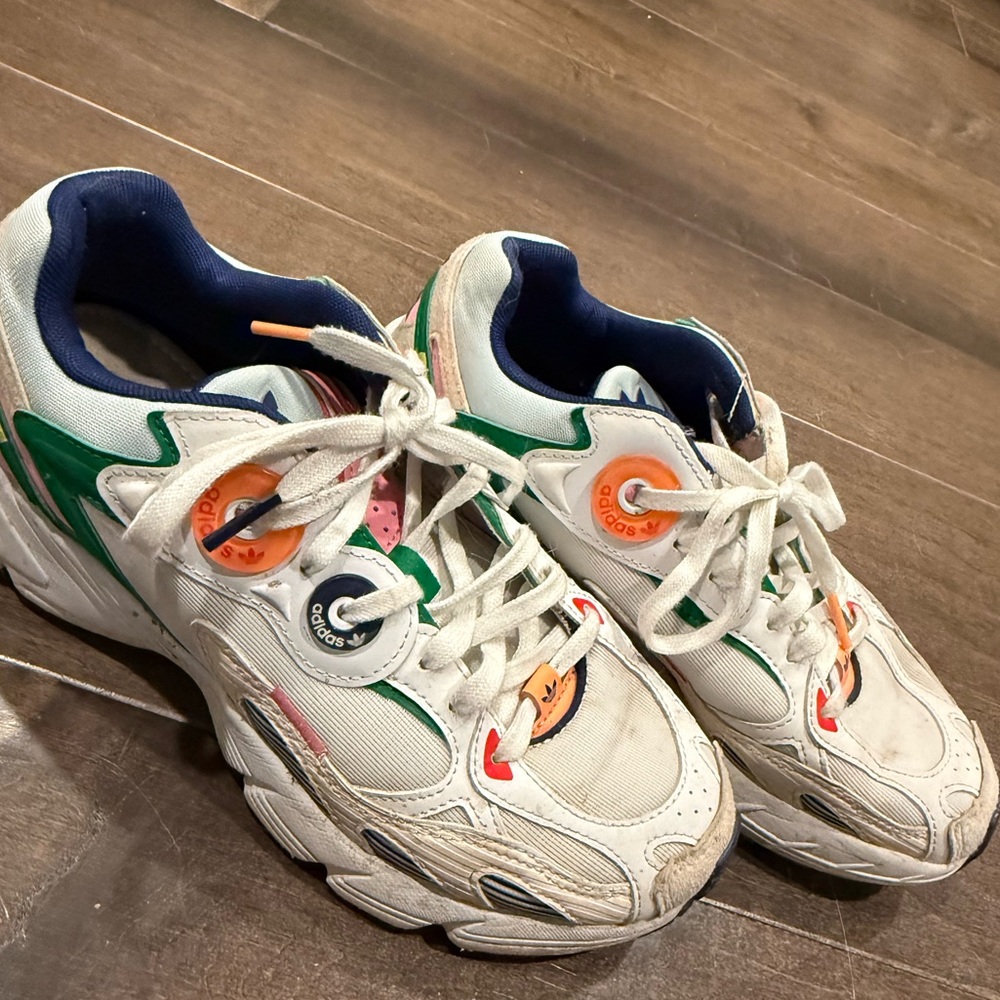 Adidas Astir sneakers